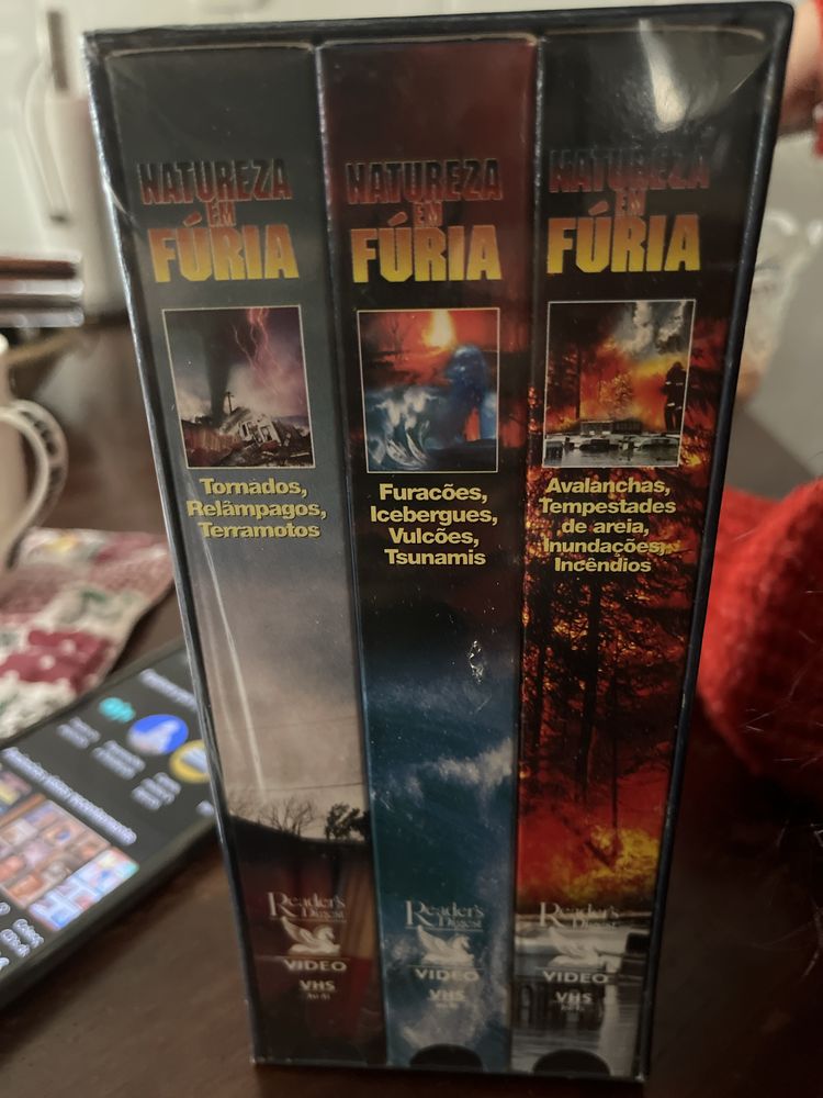 Natureza em fúria - cassetes VHS por abrir