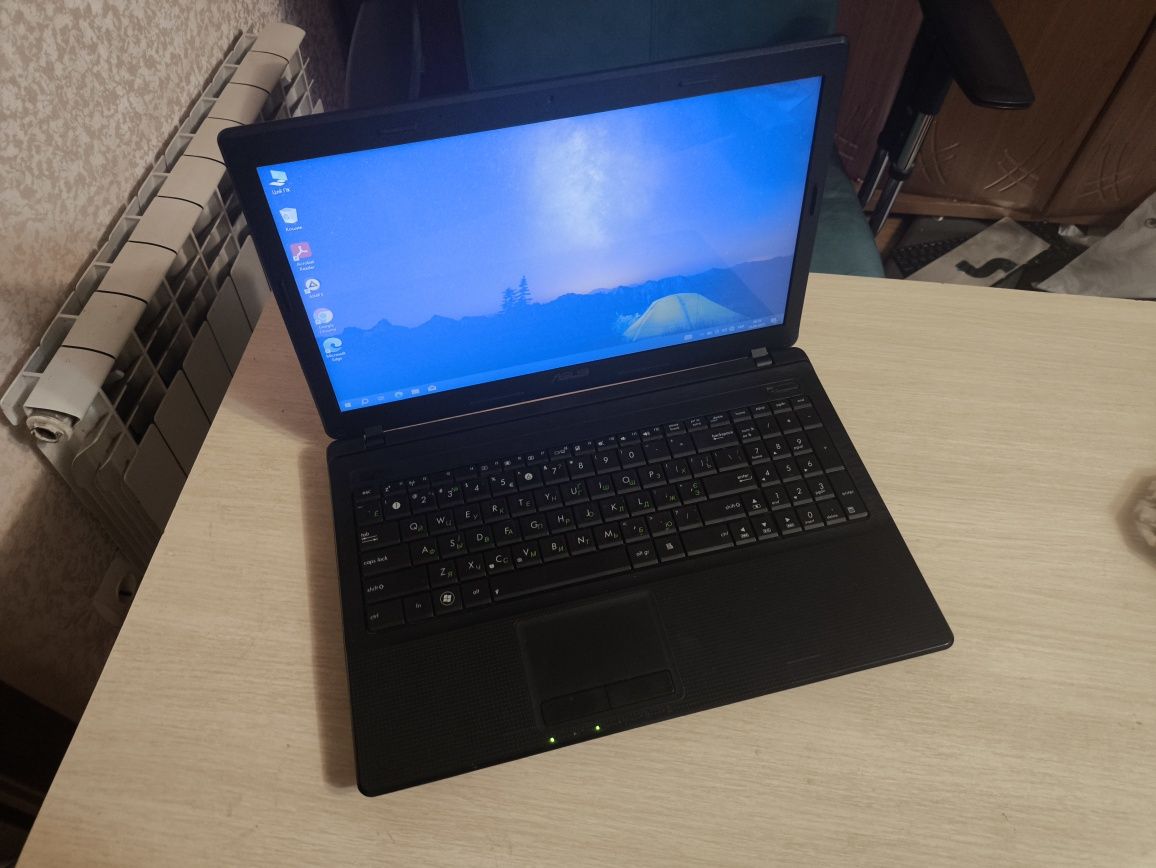 Швидкий ноутбук Asus 15,6" LED, Intel Core i3, 10GB DDR3 ОЗУ, 500GB