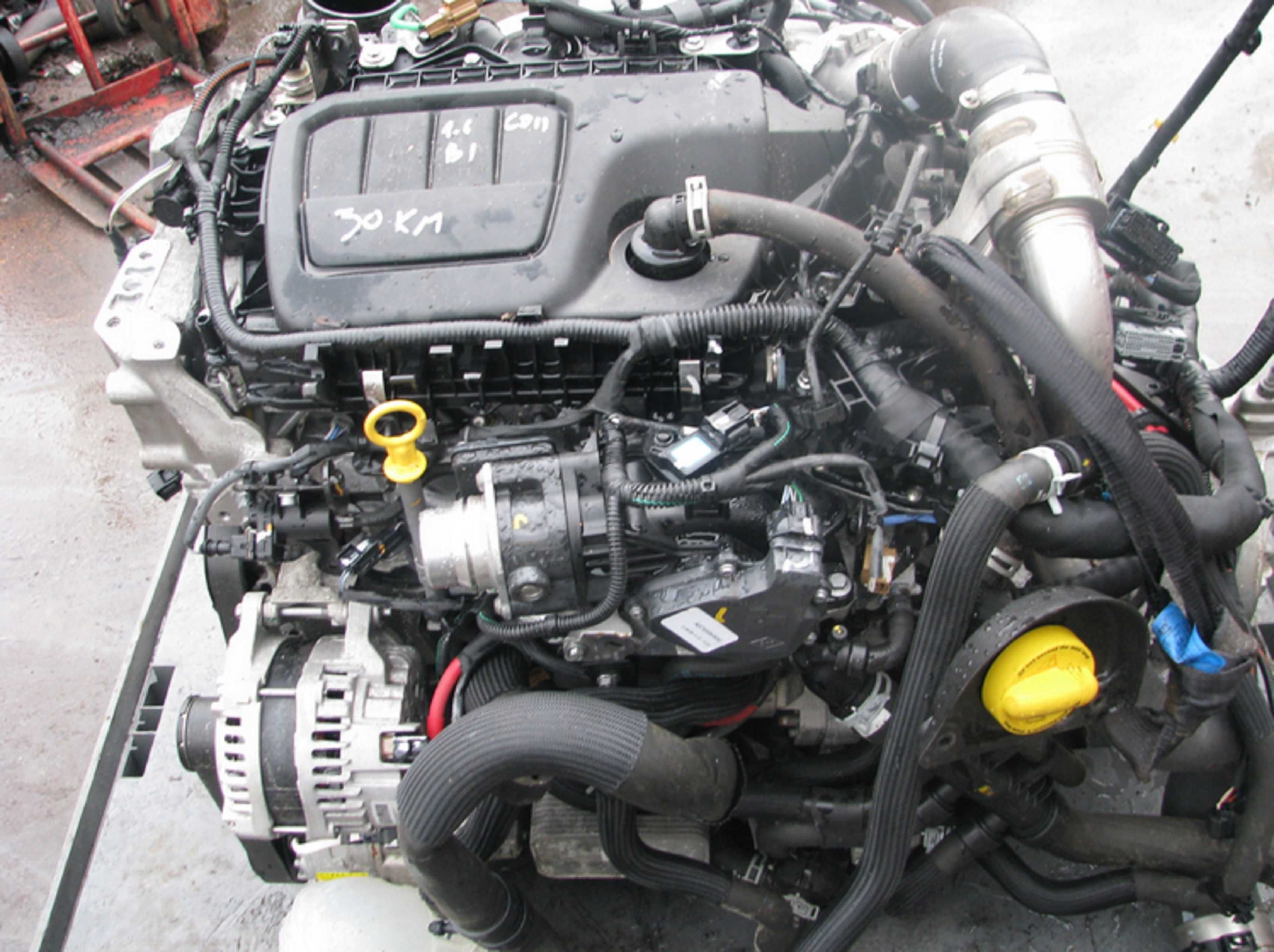 Двигун Opel Vivaro Renault Trafic Мотор Двигатель 1.9 F9Q 2.0 2.5 G9U