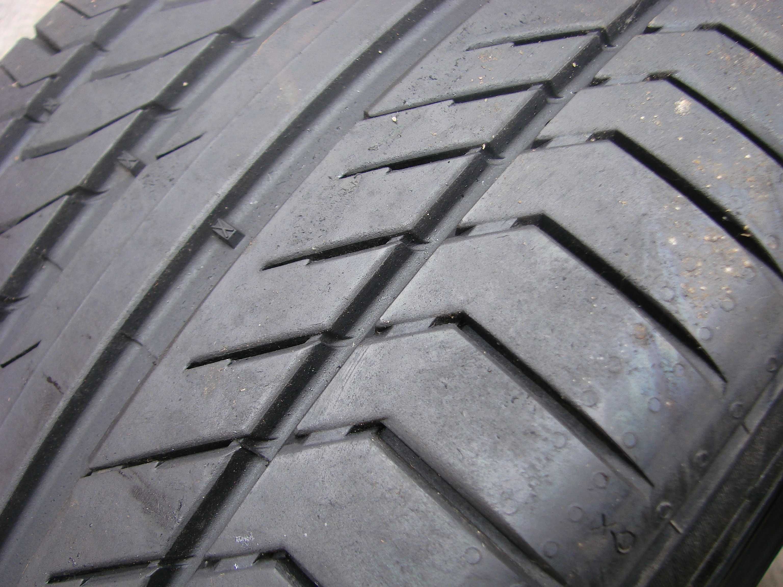 255 40 r 20 continental 255/40/20
