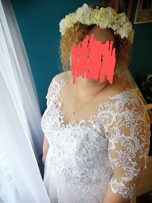 Suknia ślubna plus size