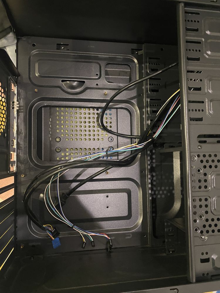 Caixa e acessorios de computador