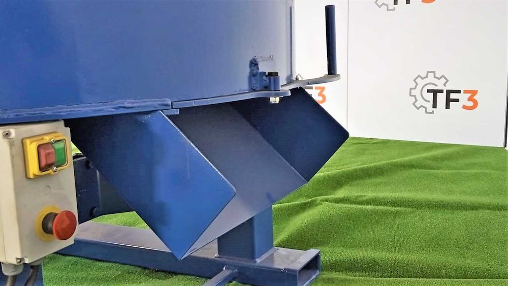 Elektryczna betoniarka planetarna 800L osłony transport