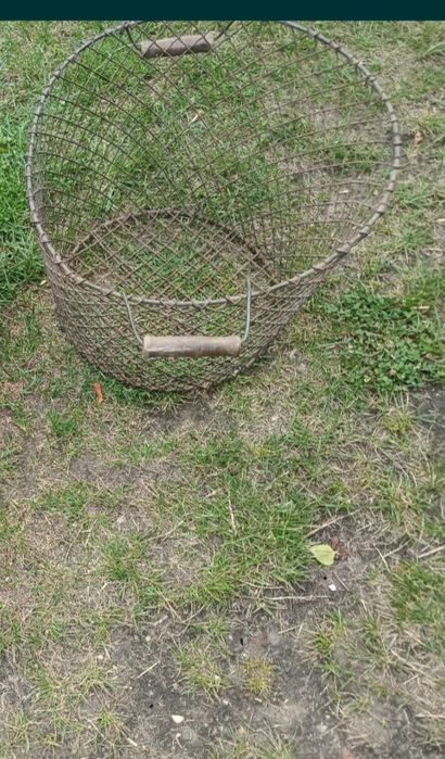 Kosz druciany z uchwytami na ziemniaki cebulę