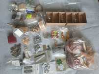 Ozdoby, naklejki, bibeloty do handmade