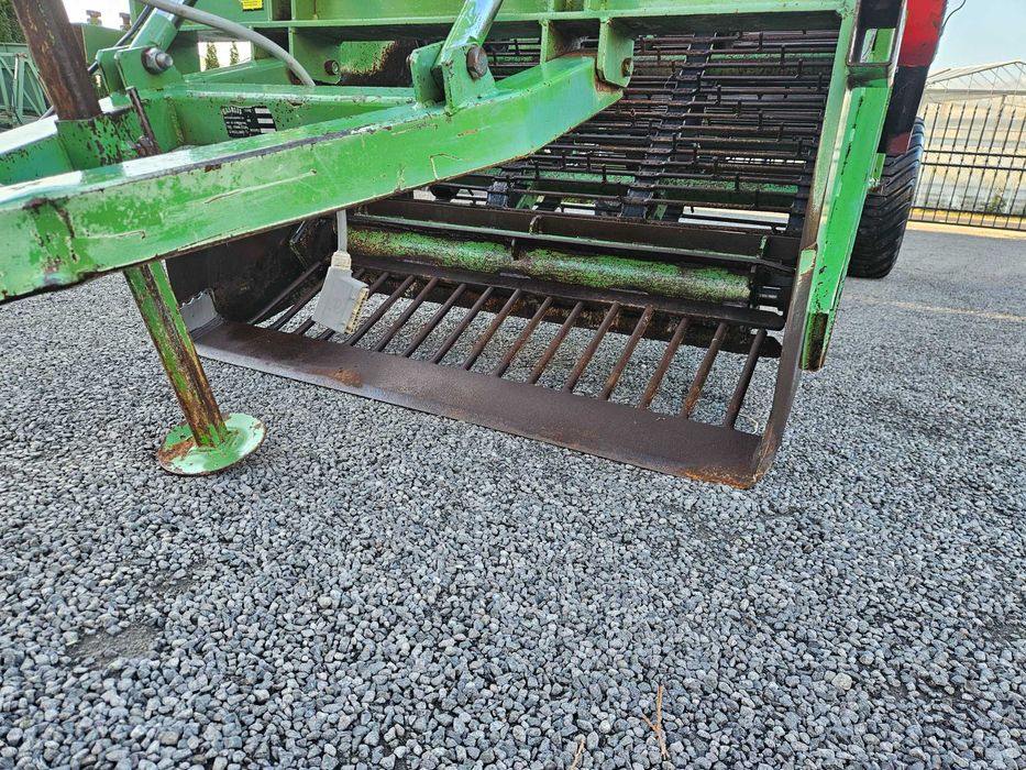 Kombajn do kopania sadzonek oraz warzyw ziół Basrijs