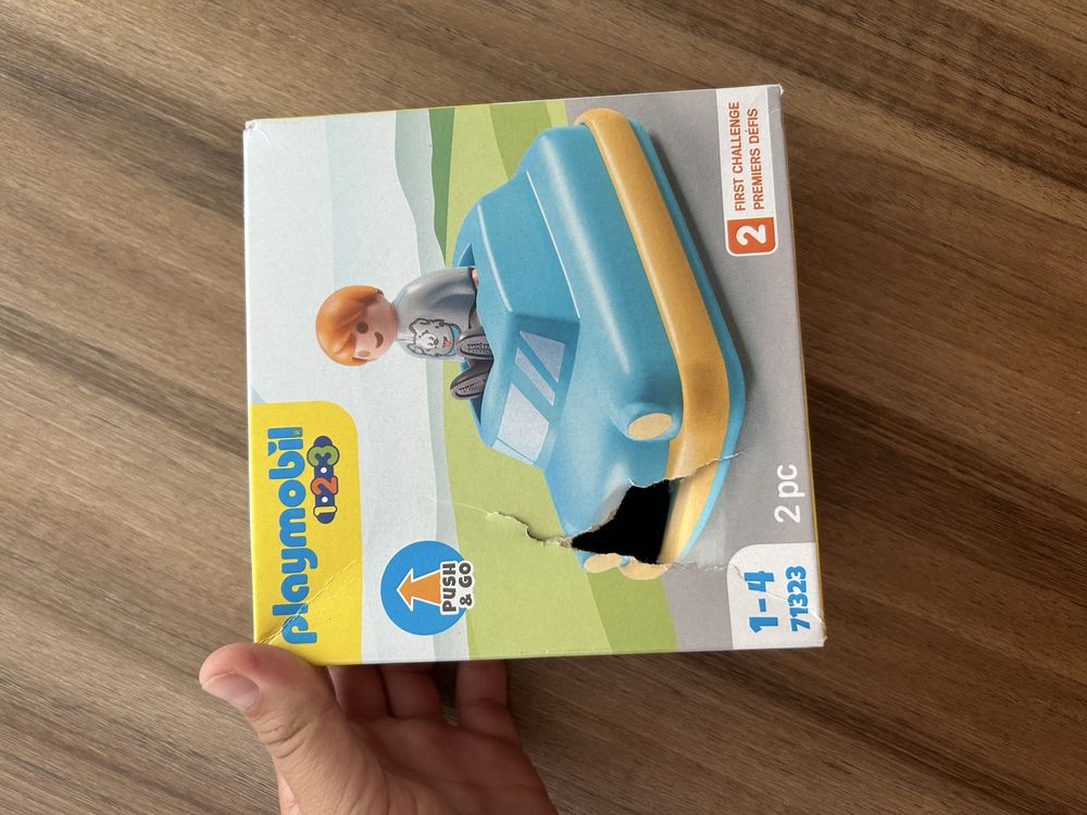Carro com boneco da Playmobil