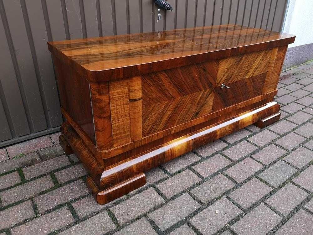 Komoda ART-DECO Orzech Niska Stara Antyk Politura Po Renowacji Okazja.