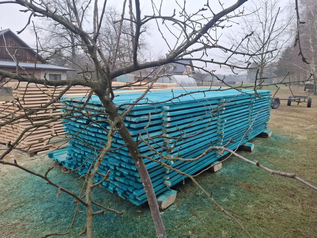Łaty jodłowe 32x70, kantówka 16x16,  krokwie 16x8 oraz deski podrynnow