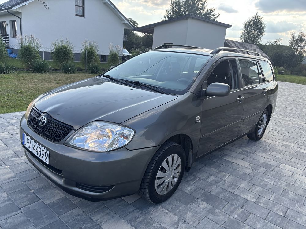 Toyota corola 1.4B  2002r
