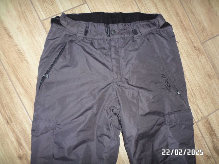 firmowe spodnie narciarskie -rozmiar-M