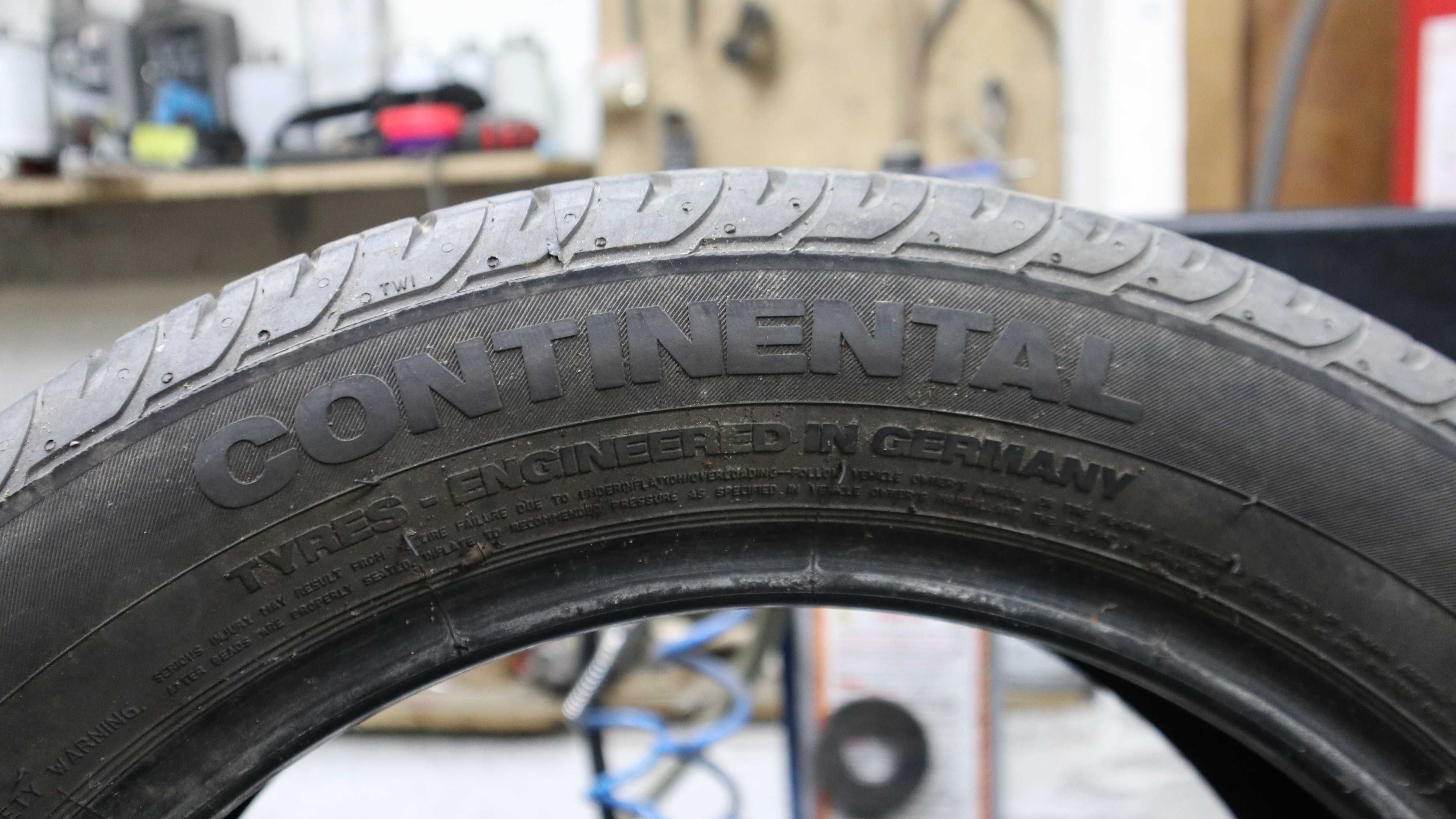 Пара літнтіх шин Continental Premuim Contact 185/55 R15 (арт.618)