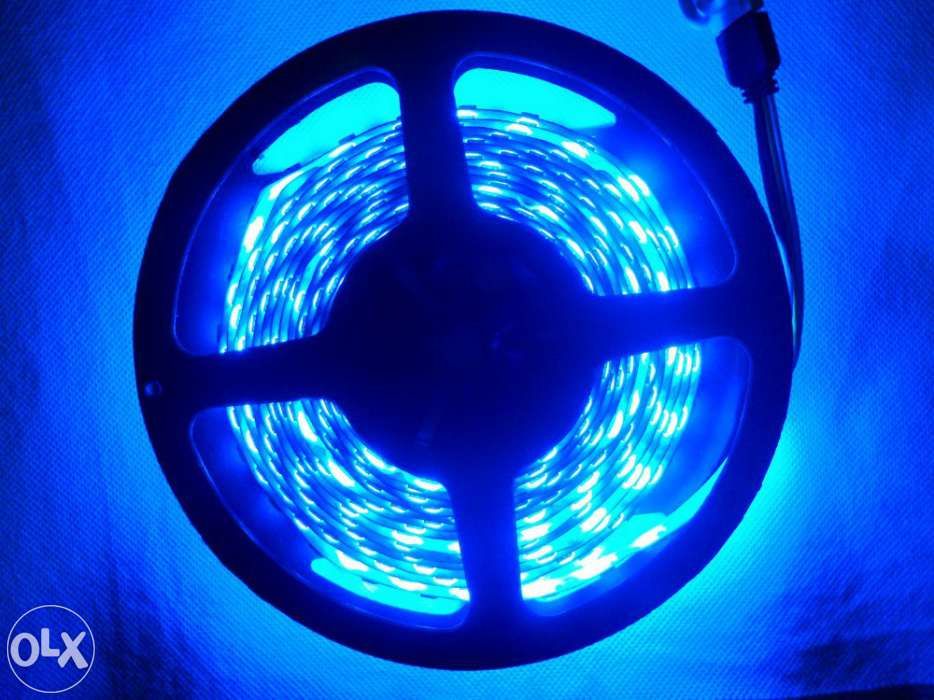 Fita LED 5m + comando c/ 44 opções de controle