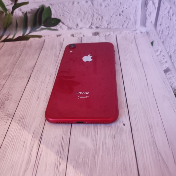 Смартфон Apple iPhone XR 64 GB Neverlock в хорошому стані
