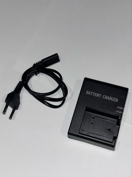 Фотоопарат Canon EOS 1100D