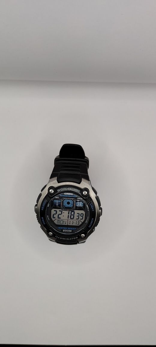 Sportowy zegarek męski Casio Collection