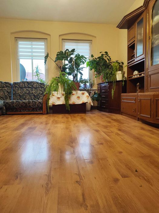 sprzedam mieszkanie , dwa pokoje , kuchnia, łazienka, przedpokój