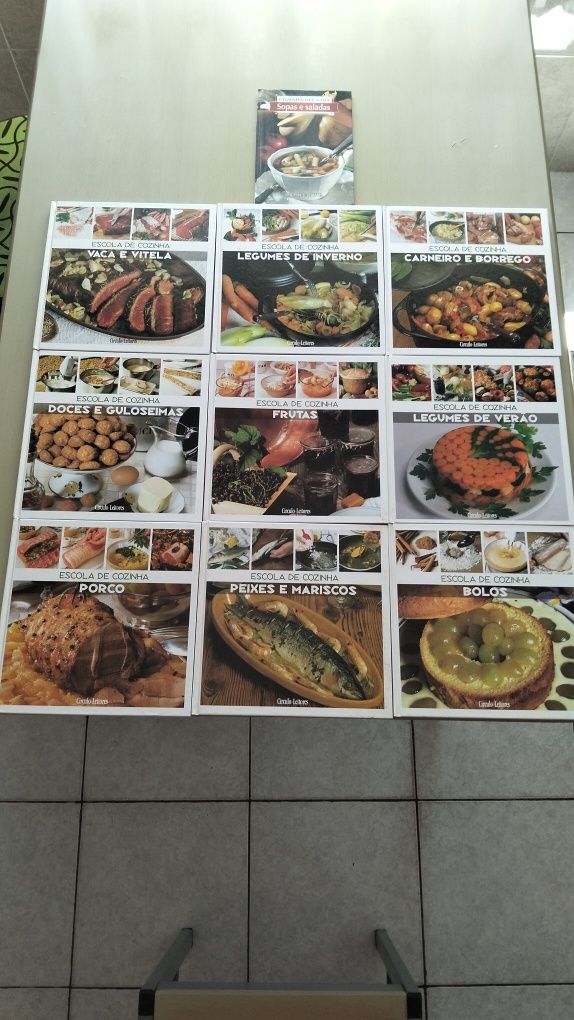 Vendo livro de culinária