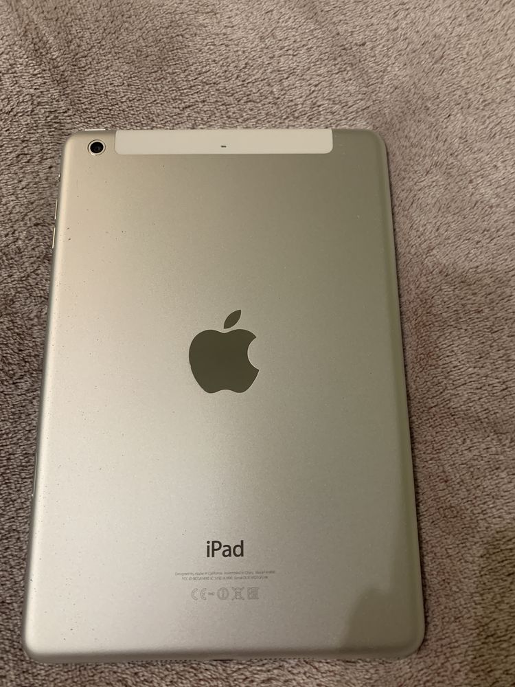 iPad mini wi-fi 16gb silver. model A1490