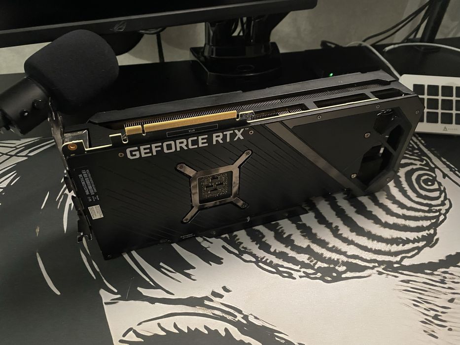 Rtx 3070 ti asus rog strix