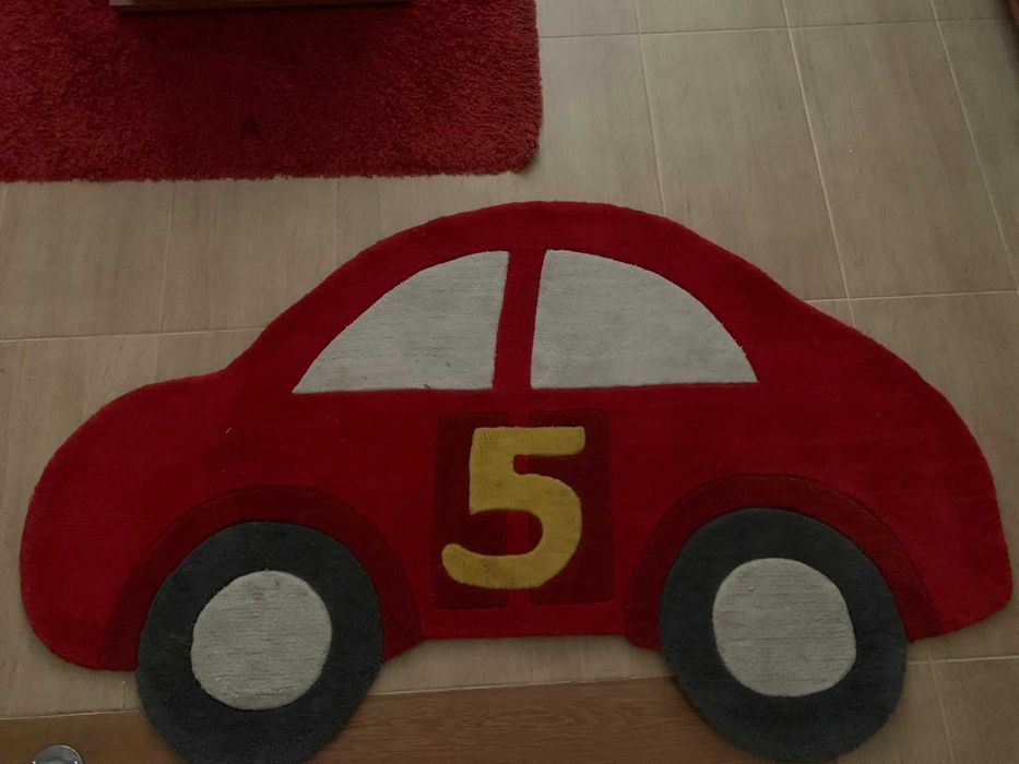 Tapete formato carro