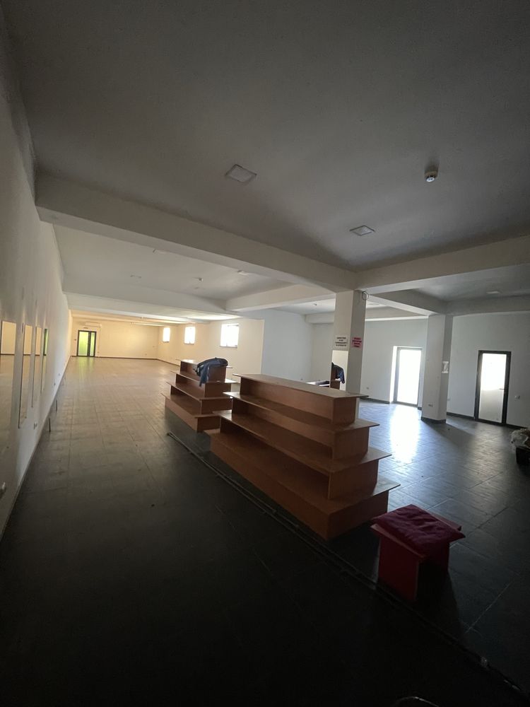 Комерційне приміщення 202.7 м²