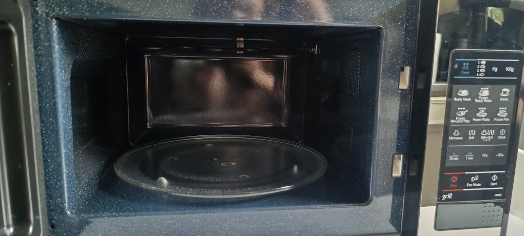 Mikrofalówka Samsung GE83X