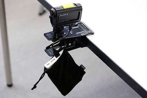 Кріплення клешня для камери та екшнкамер Sony VCT-CM1