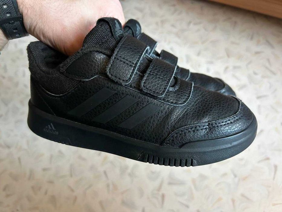 Детские кроссовки Adidas 32/33р (устілка 20 см)