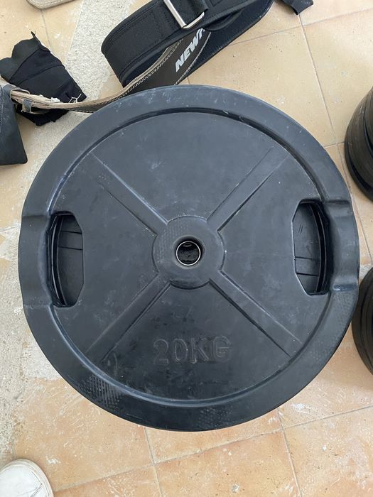 Disco rodela 20kg com pega revestido a borracha