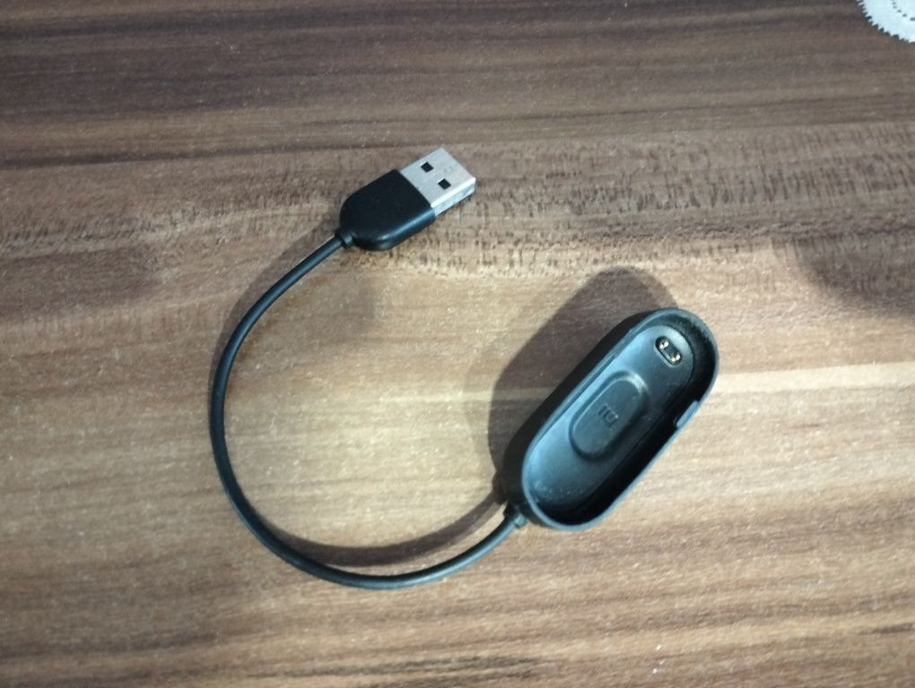 Фітнес-годинник mi band 4.