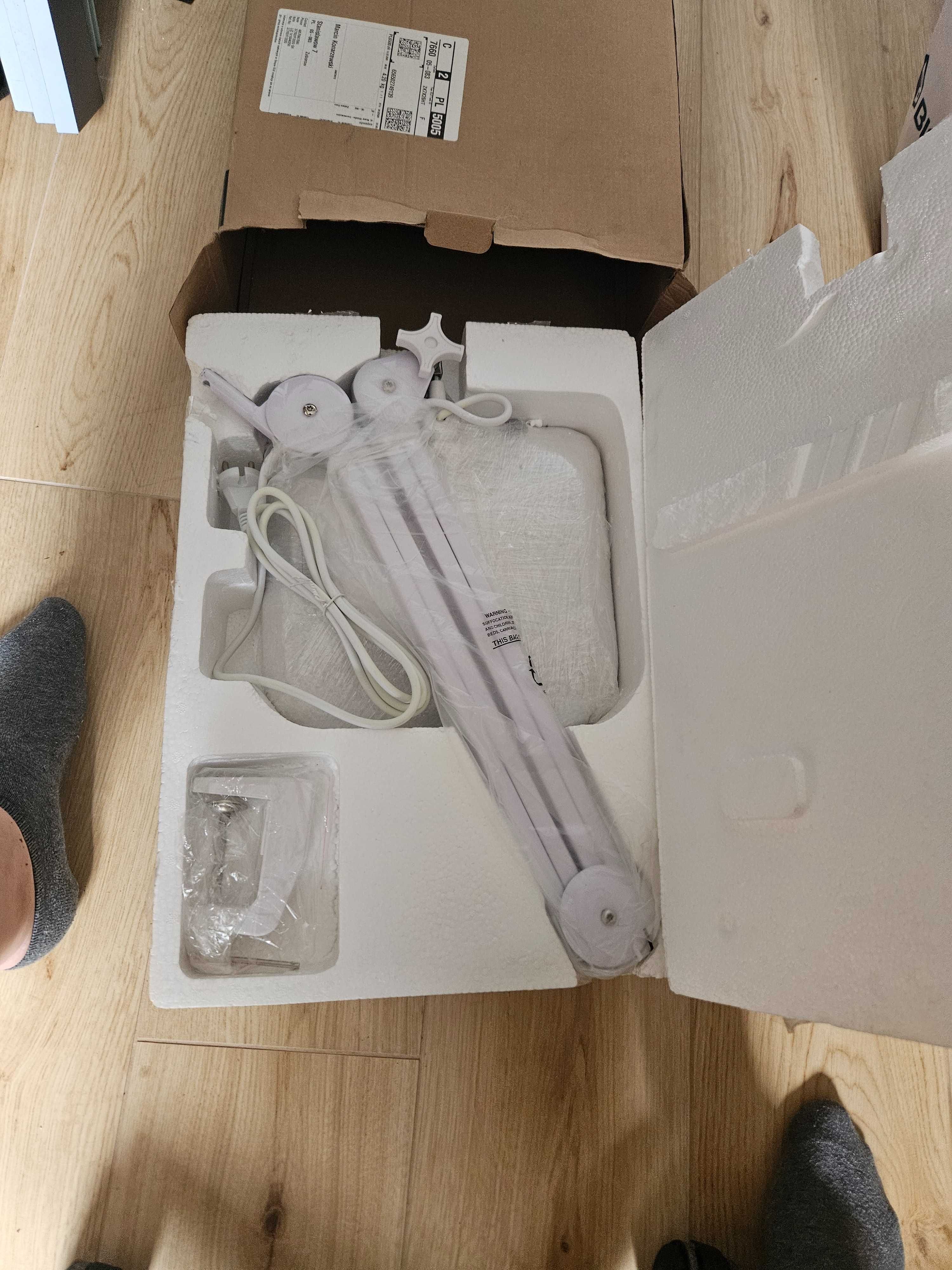Lampa kosmetyczna z lupą - nowa, firmy Physa