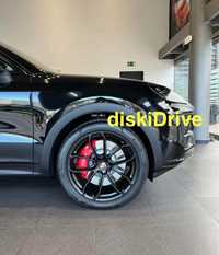 Черные диски R20 5x130 на Porsche Cayenne New / Coupe Panamera R21 R22