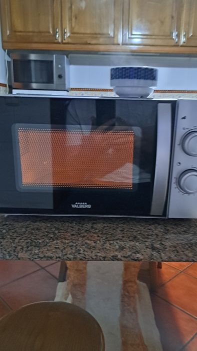 Vendo esta microondas usado