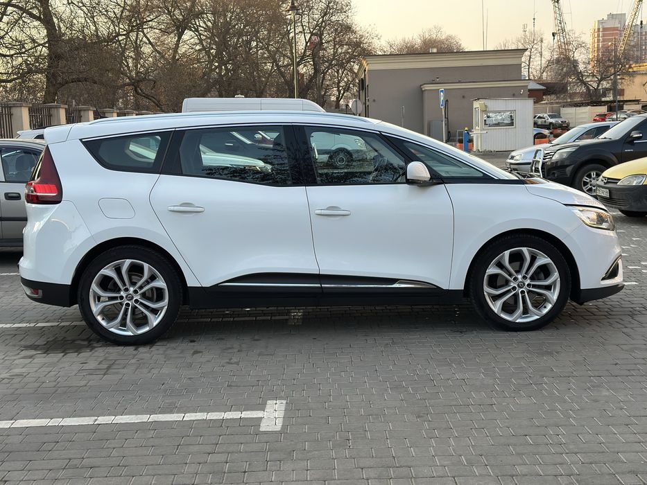 Renault Grand Scenic 2017