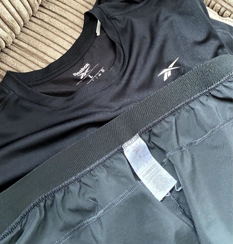 Термокомплект костюм Reebok для тренувань — шорти і футболка  L-XL