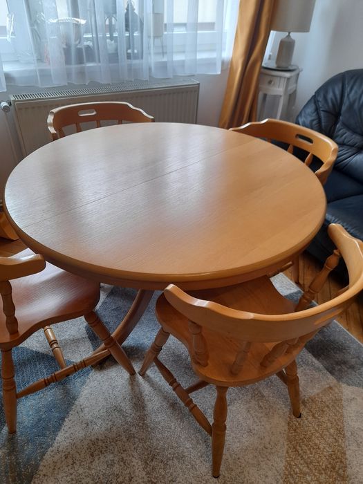 Zestaw stół i 4 krzesła