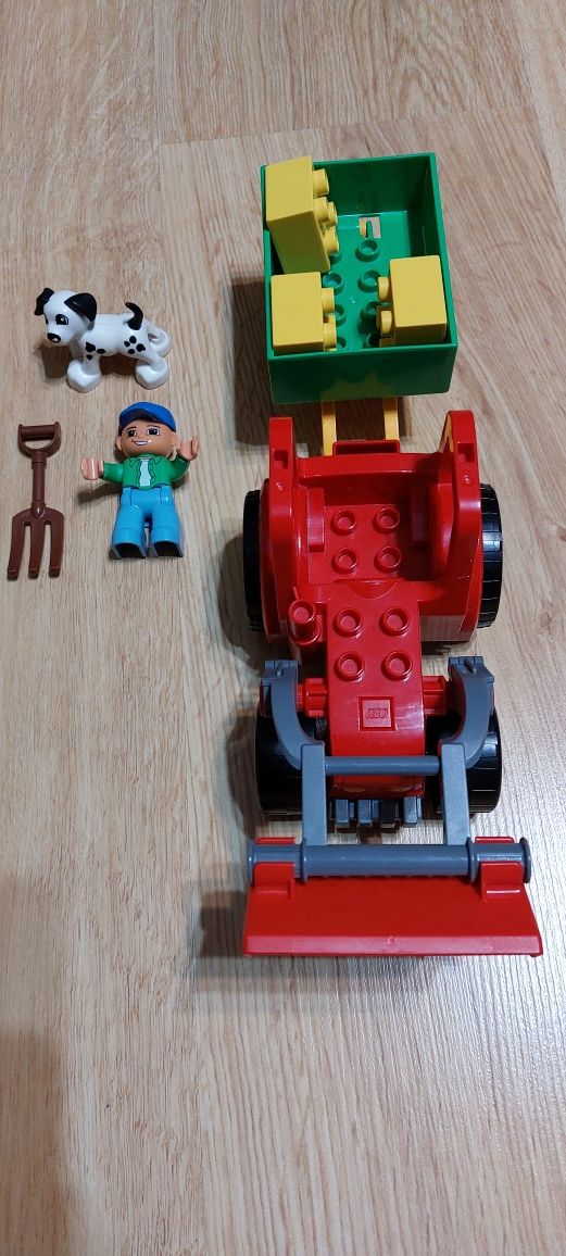 Lego Duplo traktor