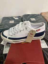 Calcado Levi’s Mulher Branco Marrina Tamanho 39