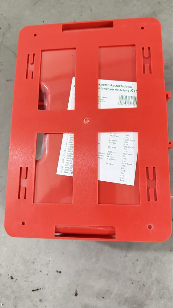 Apteczka pierwszej pomocy przemysłowa zakładowa DIN 13157 wieszak