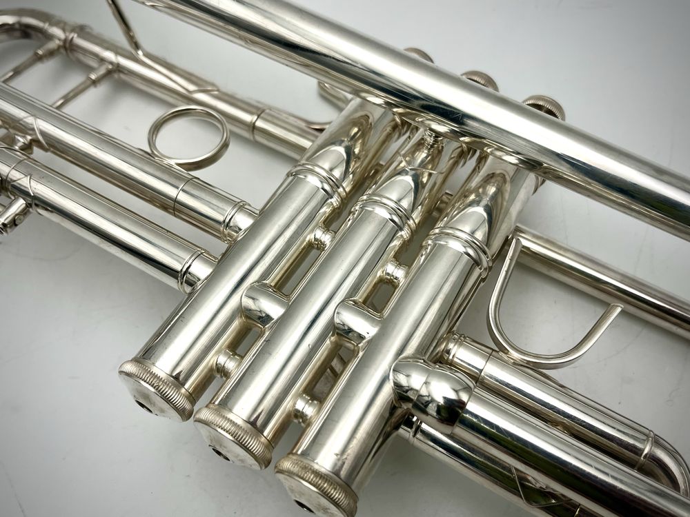 Trąbka Vincent Bach Stradivarius 37 ML