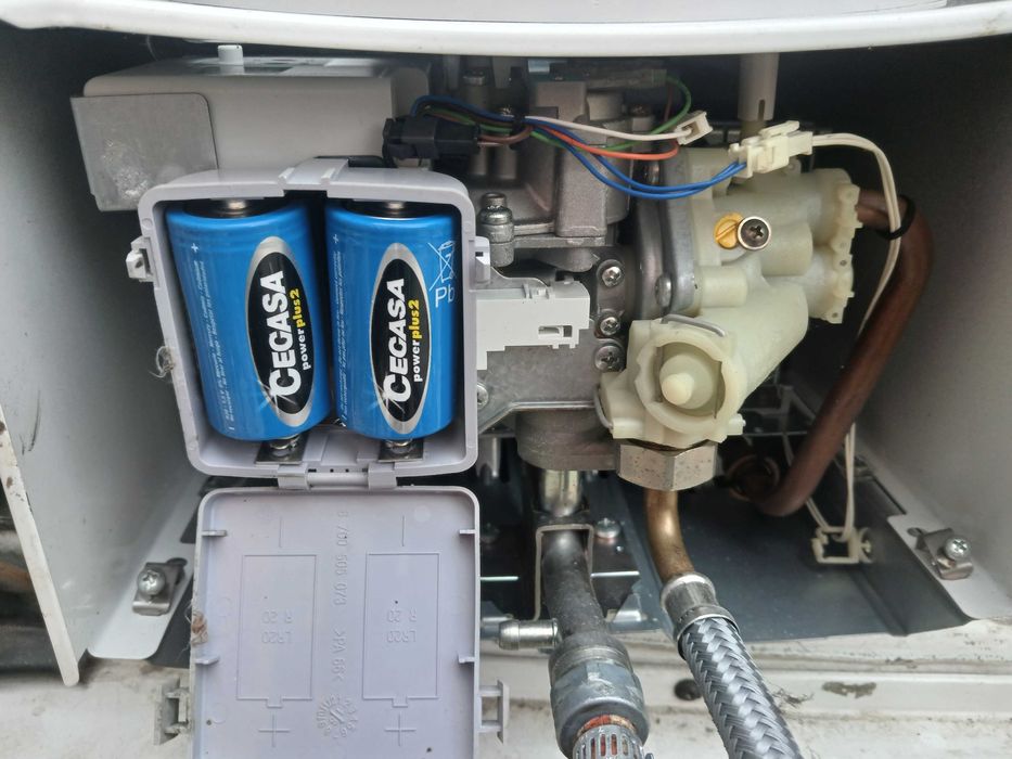 Esquentador ZEUS WRN 11-4 KB 31 (11L - Gás BUT-PROP)