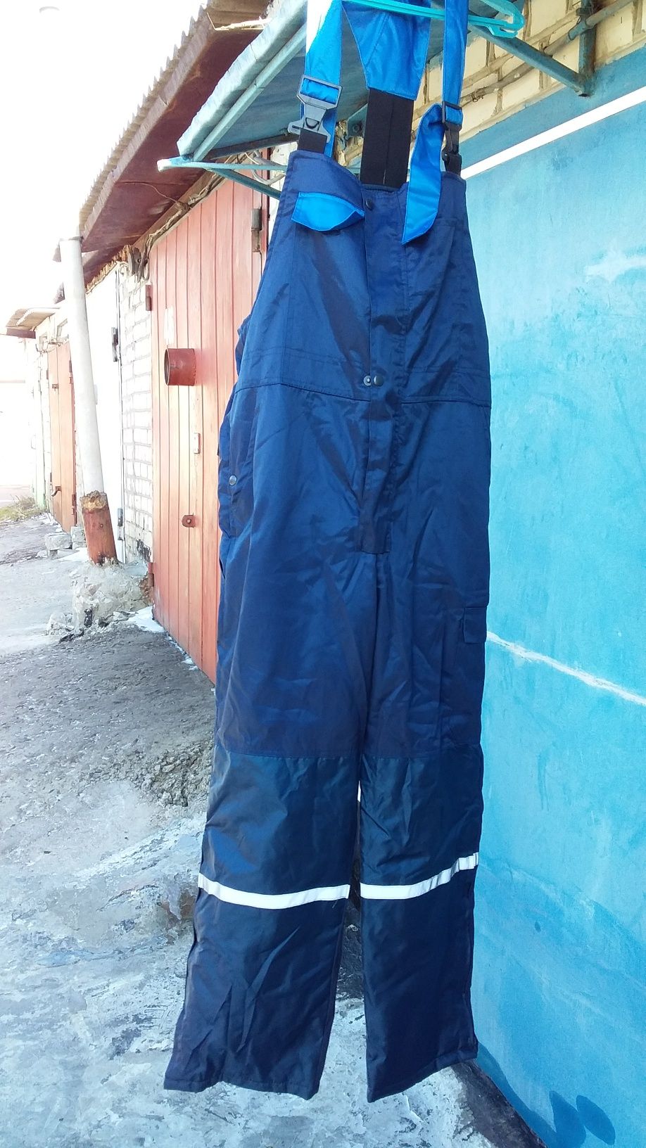 Продаю 2 зимних полукомбеза с моря