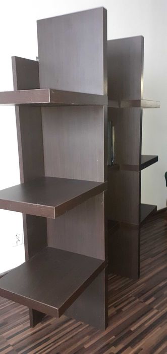 Półka ścienna regał