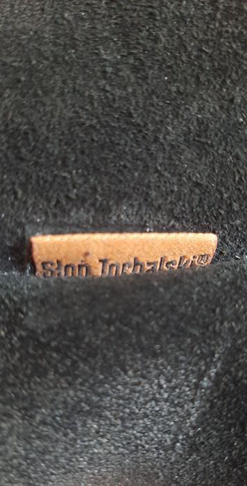 Piękna skórzana torebka boho duża listonoszka zamszowa czarna na ramię