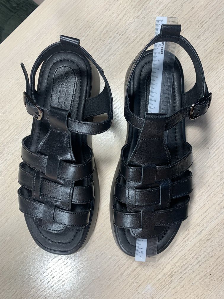 Босоніжки Yuki 40р, босоножки