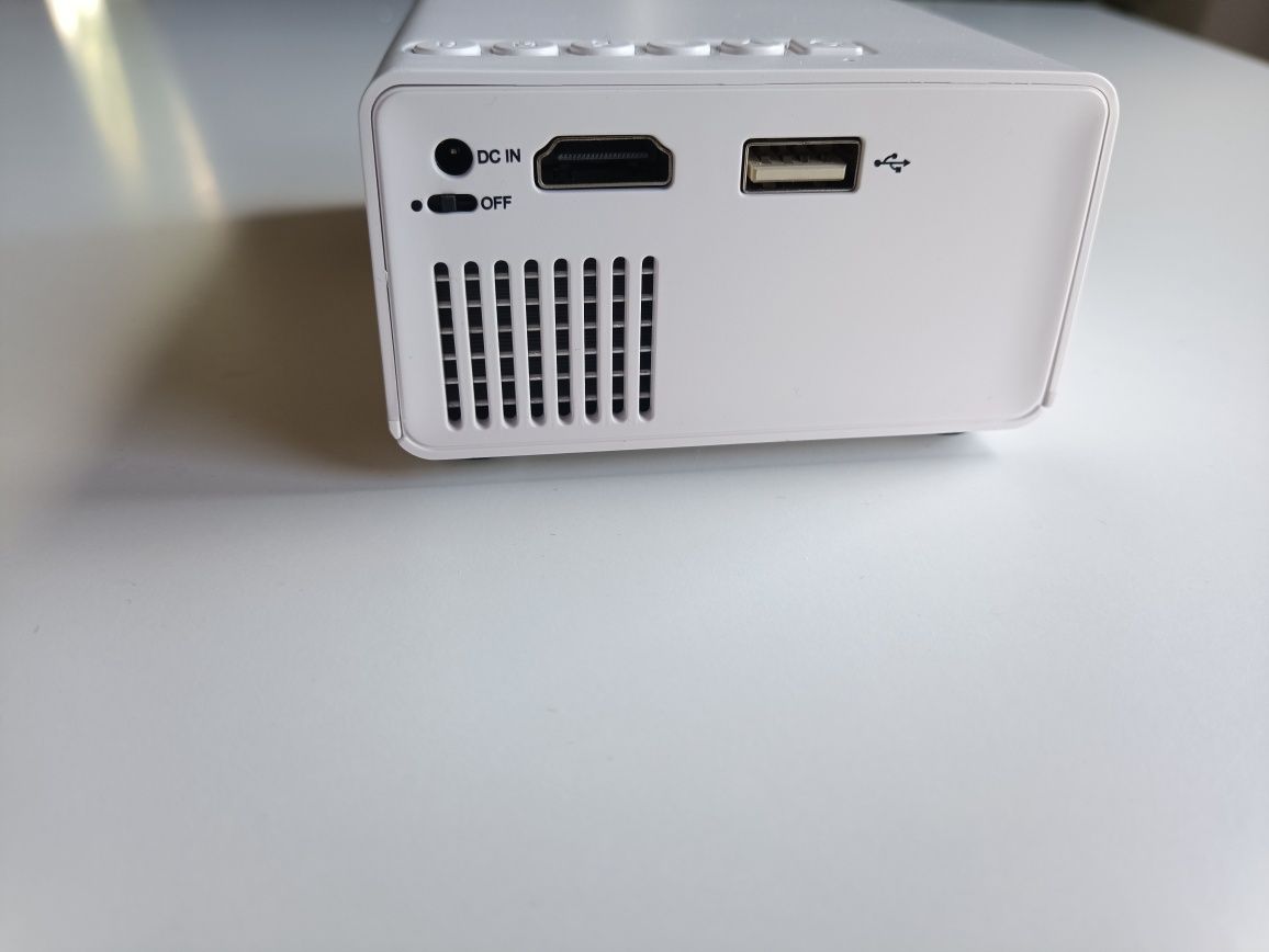Nowy mini projektor