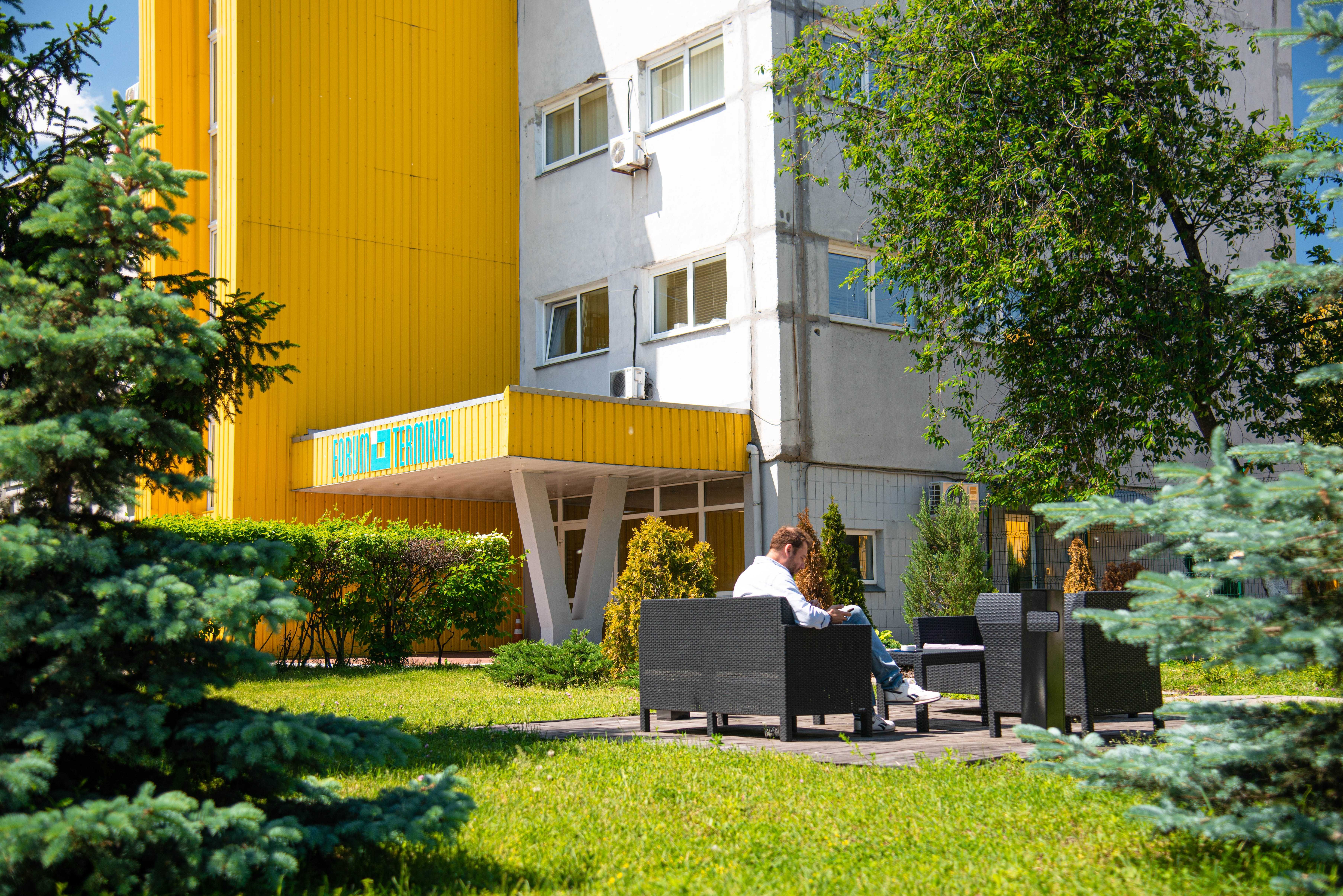 Оренда офісу 293 м² Форум Термінал Столичне шосе, 100