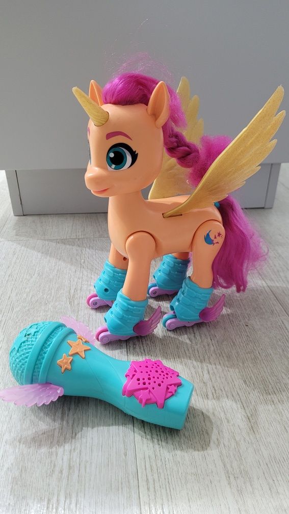 My little pony sunny mikrofon na rolkach