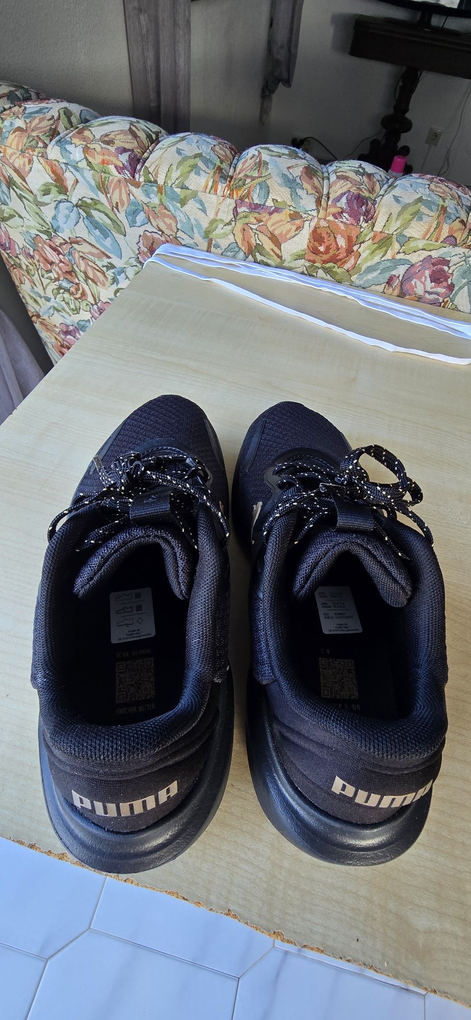 Ténis Puma Mulher em preto